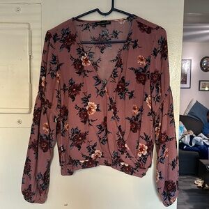 American Eagle Crop V Neck Top